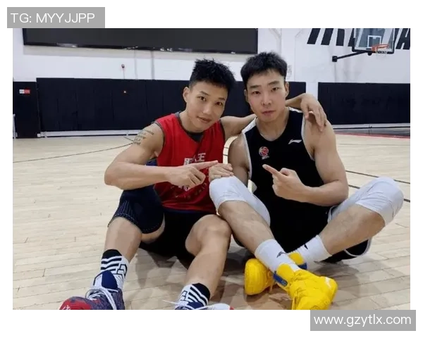 重庆篮球队阵地战解析：战术布局与球员配合的深度剖析